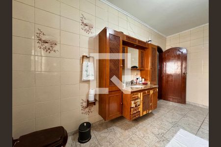 Casa à venda com 377m², 3 quartos e sem vagaBanheiro da suíte 3