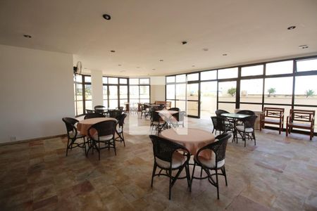 Apartamento para alugar com 63m², 1 quarto e 2 vagas Apartamento para alugar com 63m², 1 quarto e 2 vagasÁrea comum - Salão de festas