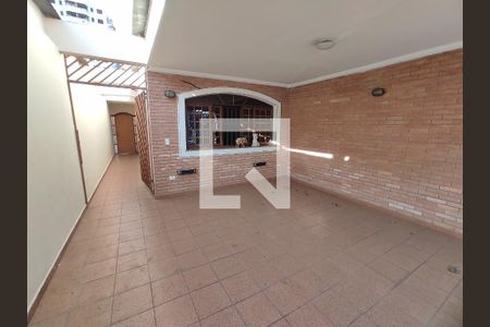 Casa à venda com 214m², 3 quartos e 2 vagasGaragem