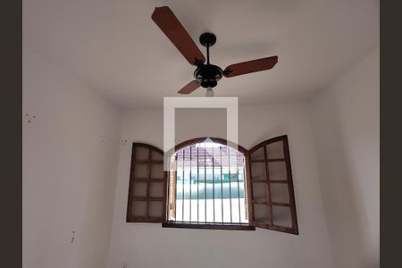 Casa à venda com 214m², 3 quartos e 2 vagasQuarto 2