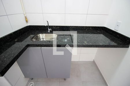 Apartamento para alugar com 35m², 2 quartos e sem vaga Apartamento para alugar com 35m², 2 quartos e sem vagaCozinha e Área de Serviço