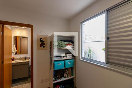 Quarto 1 de apartamento à venda com 2 quartos, 110m² em Cruzeiro, Belo Horizonte