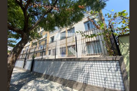 Apartamento à venda com 50m², 2 quartos e sem vaga Apartamento à venda com 50m², 2 quartos e sem vagaFachada