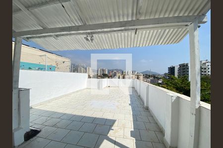 Apartamento à venda com 50m², 2 quartos e sem vaga Apartamento à venda com 50m², 2 quartos e sem vagaCobertura