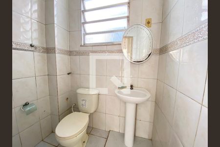 Apartamento à venda com 50m², 2 quartos e sem vaga Apartamento à venda com 50m², 2 quartos e sem vagaBanheiro