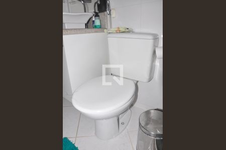 Apartamento à venda com 42m², 2 quartos e 1 vaga Apartamento à venda com 42m², 2 quartos e 1 vagaBanheiro Social