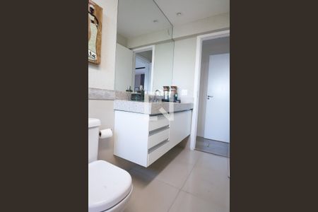 Apartamento à venda com 154m², 3 quartos e 3 vagas Apartamento à venda com 154m², 3 quartos e 3 vagasBanheiro Social