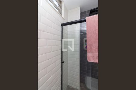 Apartamento à venda com 110m², 2 quartos e 1 vaga Apartamento à venda com 110m², 2 quartos e 1 vagaBanheiro