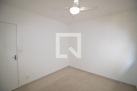 Casa de condomínio à venda com 95m², 2 quartos e 1 vagaQuarto