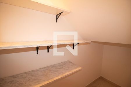 Casa de condomínio à venda com 95m², 2 quartos e 1 vagaCloset