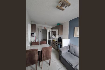 Apartamento à venda com 32m², 2 quartos e sem vaga Apartamento à venda com 32m², 2 quartos e sem vagaCozinha e Área de Serviço