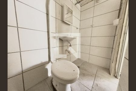 Casa para alugar com 75m², 2 quartos e sem vaga Casa para alugar com 75m², 2 quartos e sem vagaBanheiro