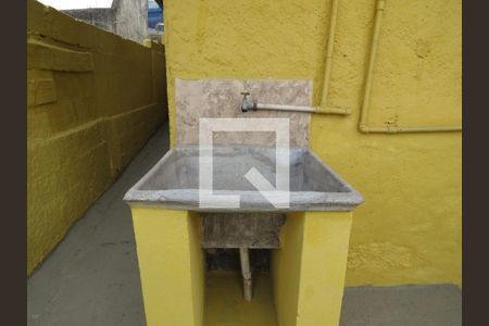 Casa para alugar com 75m², 2 quartos e sem vagaQuintal - Tanque