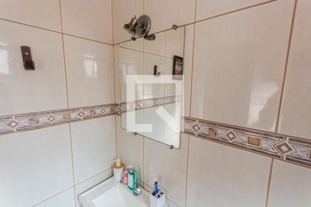 Casa à venda com 250m², 3 quartos e 4 vagas Casa à venda com 250m², 3 quartos e 4 vagasEspelho