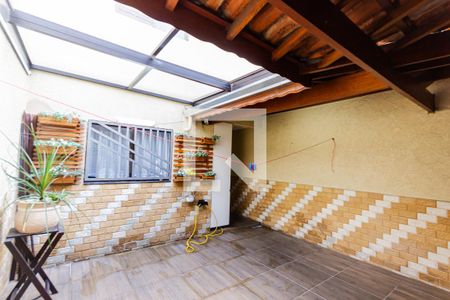 Casa à venda com 250m², 3 quartos e 4 vagas Casa à venda com 250m², 3 quartos e 4 vagasQuintal