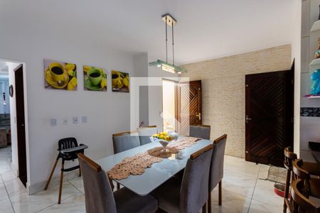 Casa à venda com 250m², 3 quartos e 4 vagas Casa à venda com 250m², 3 quartos e 4 vagasCozinha