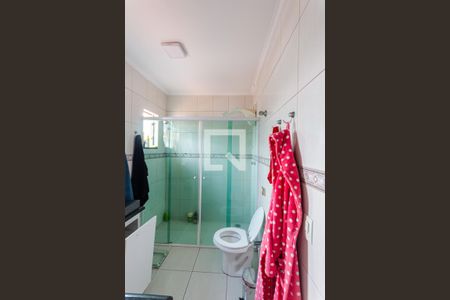 Casa à venda com 250m², 3 quartos e 4 vagas Casa à venda com 250m², 3 quartos e 4 vagasBanheiro da Suíte 1