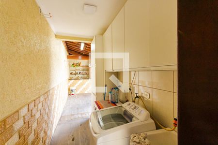 Casa à venda com 250m², 3 quartos e 4 vagas Casa à venda com 250m², 3 quartos e 4 vagasÁrea de Serviço