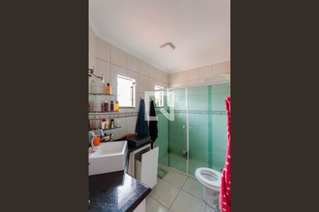 Casa à venda com 250m², 3 quartos e 4 vagas Casa à venda com 250m², 3 quartos e 4 vagasBanheiro da Suíte 1