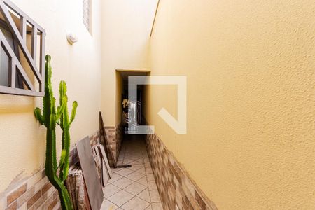Casa à venda com 250m², 3 quartos e 4 vagas Casa à venda com 250m², 3 quartos e 4 vagasCorredor