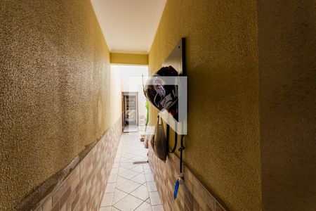 Casa à venda com 250m², 3 quartos e 4 vagas Casa à venda com 250m², 3 quartos e 4 vagasCorredor