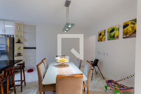 Casa à venda com 250m², 3 quartos e 4 vagas Casa à venda com 250m², 3 quartos e 4 vagasCozinha