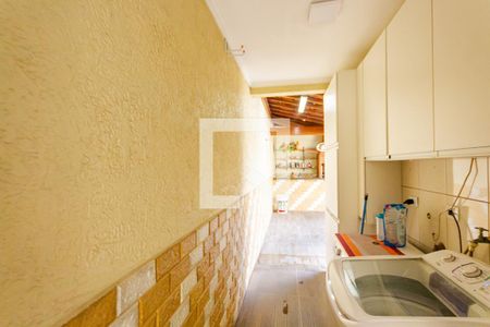 Casa à venda com 250m², 3 quartos e 4 vagas Casa à venda com 250m², 3 quartos e 4 vagasÁrea de Serviço