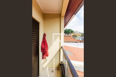 Casa à venda com 250m², 3 quartos e 4 vagas Casa à venda com 250m², 3 quartos e 4 vagasVaranda da Suíte 1