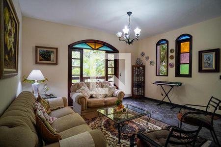 Sala de casa à venda com 3 quartos, 600m² em Vila Progresso, Niterói