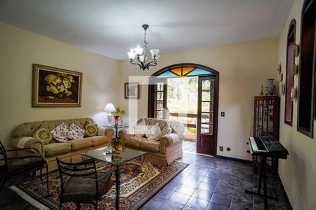 Sala de casa à venda com 3 quartos, 600m² em Vila Progresso, Niterói