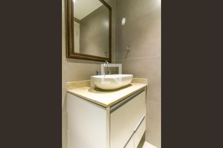 Apartamento para alugar com 60m², 2 quartos e 2 vagas Apartamento para alugar com 60m², 2 quartos e 2 vagasBanheiro da Suíte