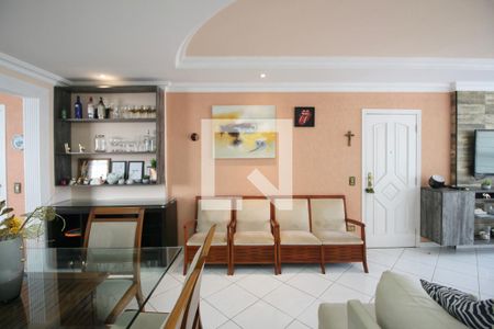 Sala de apartamento para alugar com 3 quartos, 145m² em Pitangueiras, Guarujá
