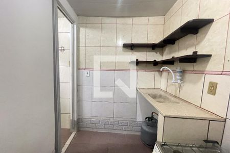 Cozinha de casa para alugar com 1 quarto, 40m² em Jardim Primavera, Duque de Caxias
