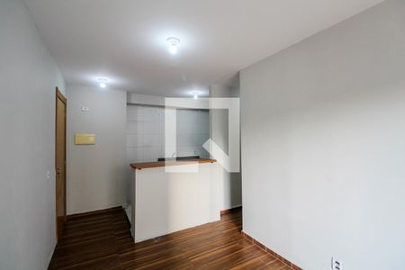 Sala de apartamento para alugar com 2 quartos, 47m² em Jardim Colonial, São Paulo