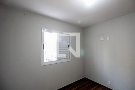 Quarto 2 de apartamento para alugar com 2 quartos, 47m² em Jardim Colonial, São Paulo