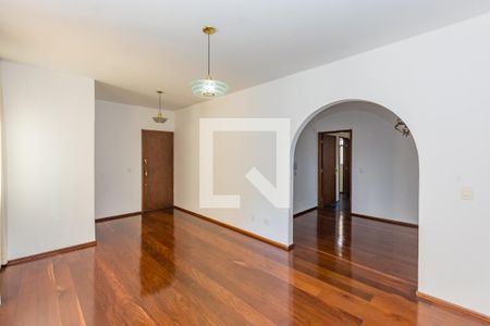 Sala 1 de apartamento para alugar com 3 quartos, 110m² em Alto Barroca, Belo Horizonte