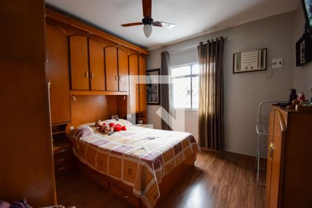 Casa à venda com 360m², 4 quartos e 4 vagas Casa à venda com 360m², 4 quartos e 4 vagasQuarto 3