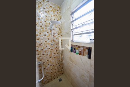 Casa à venda com 360m², 4 quartos e 4 vagas Casa à venda com 360m², 4 quartos e 4 vagasBanheiro Social 2