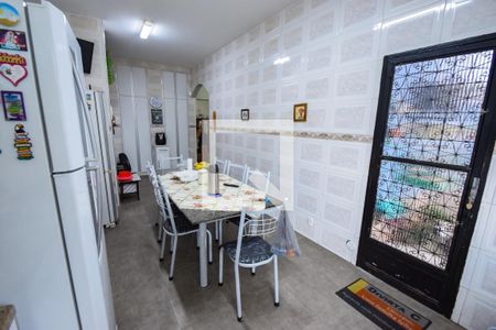 Casa à venda com 360m², 4 quartos e 4 vagas Casa à venda com 360m², 4 quartos e 4 vagasCozinha