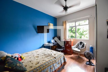 Casa à venda com 360m², 4 quartos e 4 vagas Casa à venda com 360m², 4 quartos e 4 vagasQuarto 4