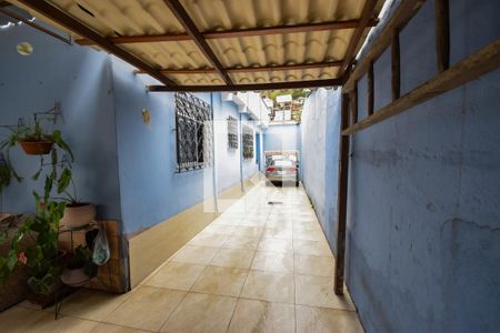 Casa à venda com 360m², 4 quartos e 4 vagas Casa à venda com 360m², 4 quartos e 4 vagasGaragem