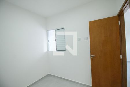 Quarto 2 de apartamento para alugar com 2 quartos, 40m² em Vila Canero, São Paulo