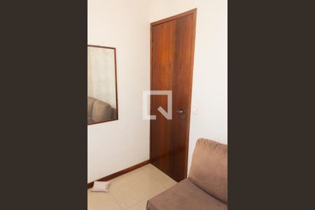 Quarto 1 (escritório) de apartamento para alugar com 3 quartos, 51m² em Parque Artur Alvim, São Paulo