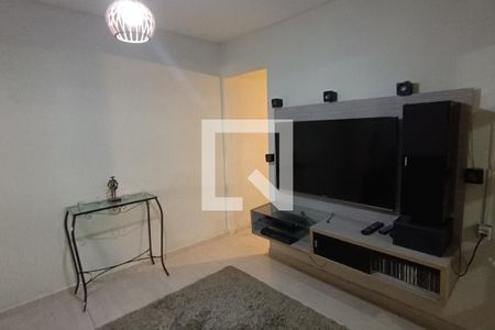 Sala de casa para alugar com 3 quartos, 220m² em Vila Figueira, Suzano