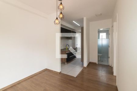 Sala de apartamento para alugar com 2 quartos, 49m² em Jardim Vista Alegre, Embu das Artes