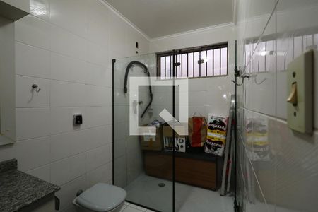 Casa à venda com 452m², 4 quartos e 12 vagasBanheiro da Suíte 1