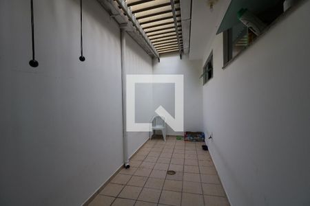 Casa à venda com 452m², 4 quartos e 12 vagasJardim de Inverno da Suíte 2