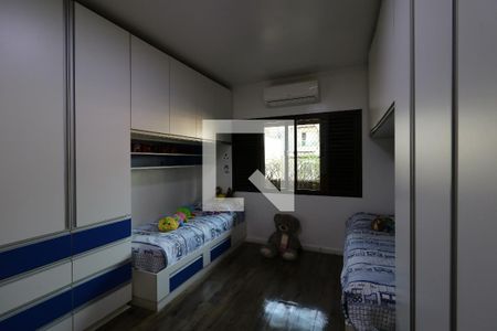 Casa à venda com 452m², 4 quartos e 12 vagasSuíte 3