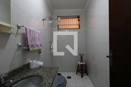 Casa à venda com 452m², 4 quartos e 12 vagasBanheiro de Serviço