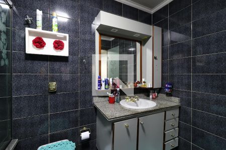 Casa à venda com 452m², 4 quartos e 12 vagasBanheiro da Suíte 4